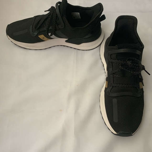 Adidas Originals U Phat Run Size 8.5 mens Color black/Gold/silver Style FW2323 - Picture 9 of 11